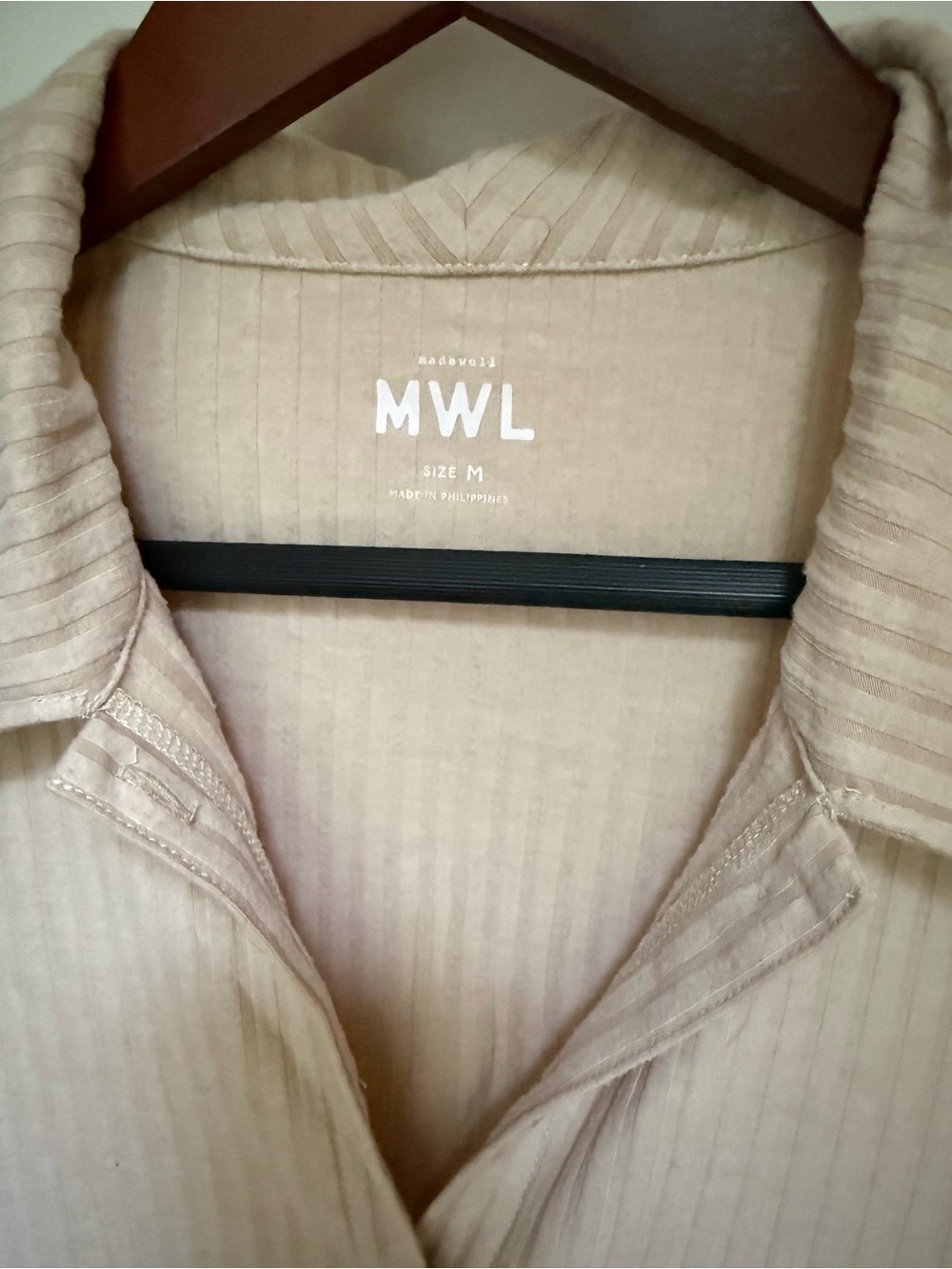 Madewell Ribbed Button-Front Collared Top in Beige - Picture 5 of 5